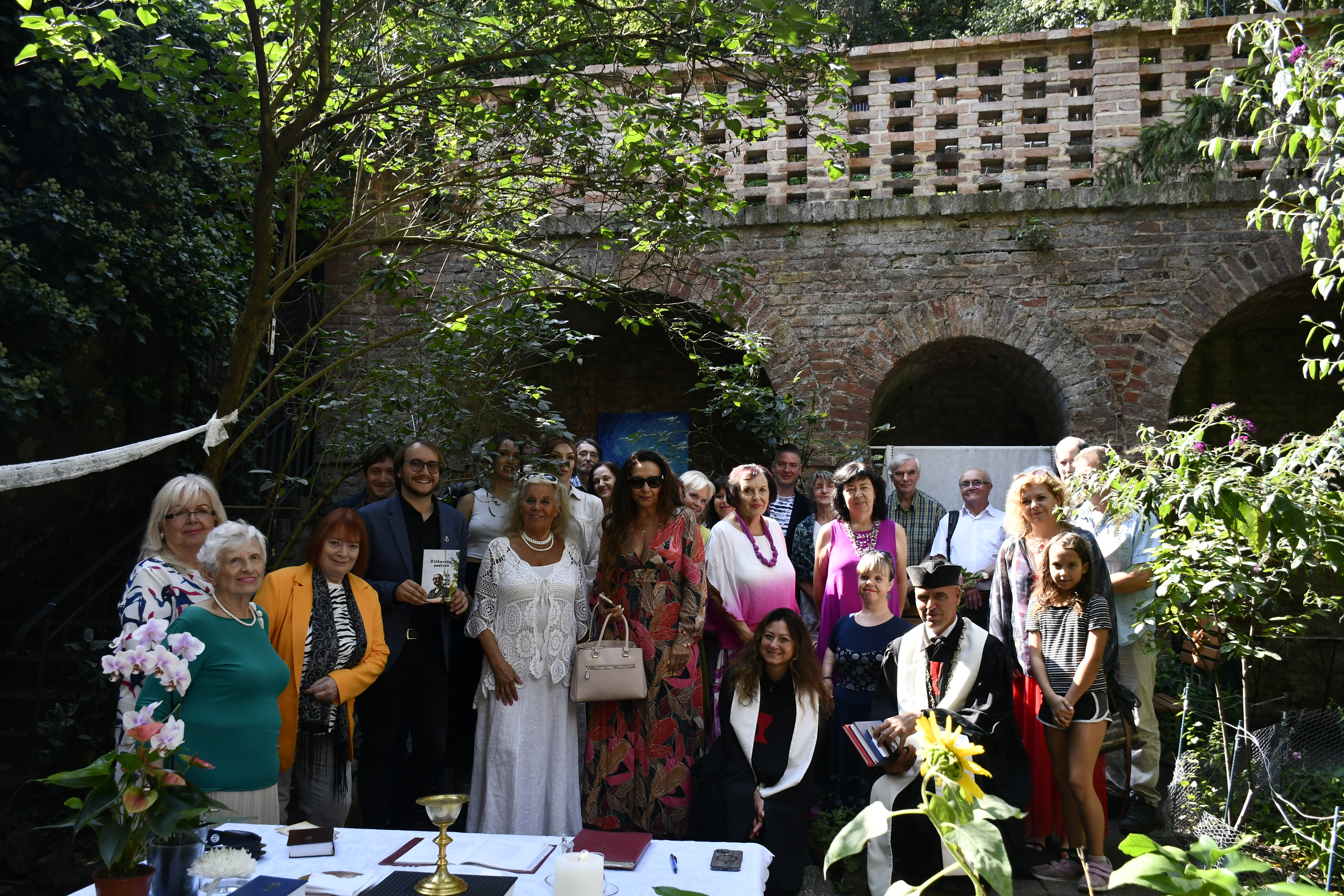 Žižkovský podivín, CČSH Praha Vyšehrad